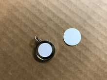 Load image into Gallery viewer, 7 charm key ring