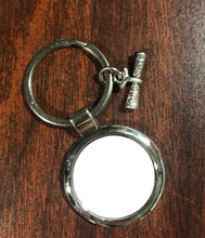 Load image into Gallery viewer, GRADUATION KEY CHAINS &amp; CLIPS
