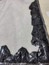 Load image into Gallery viewer, Ruffle Pillow Cases
